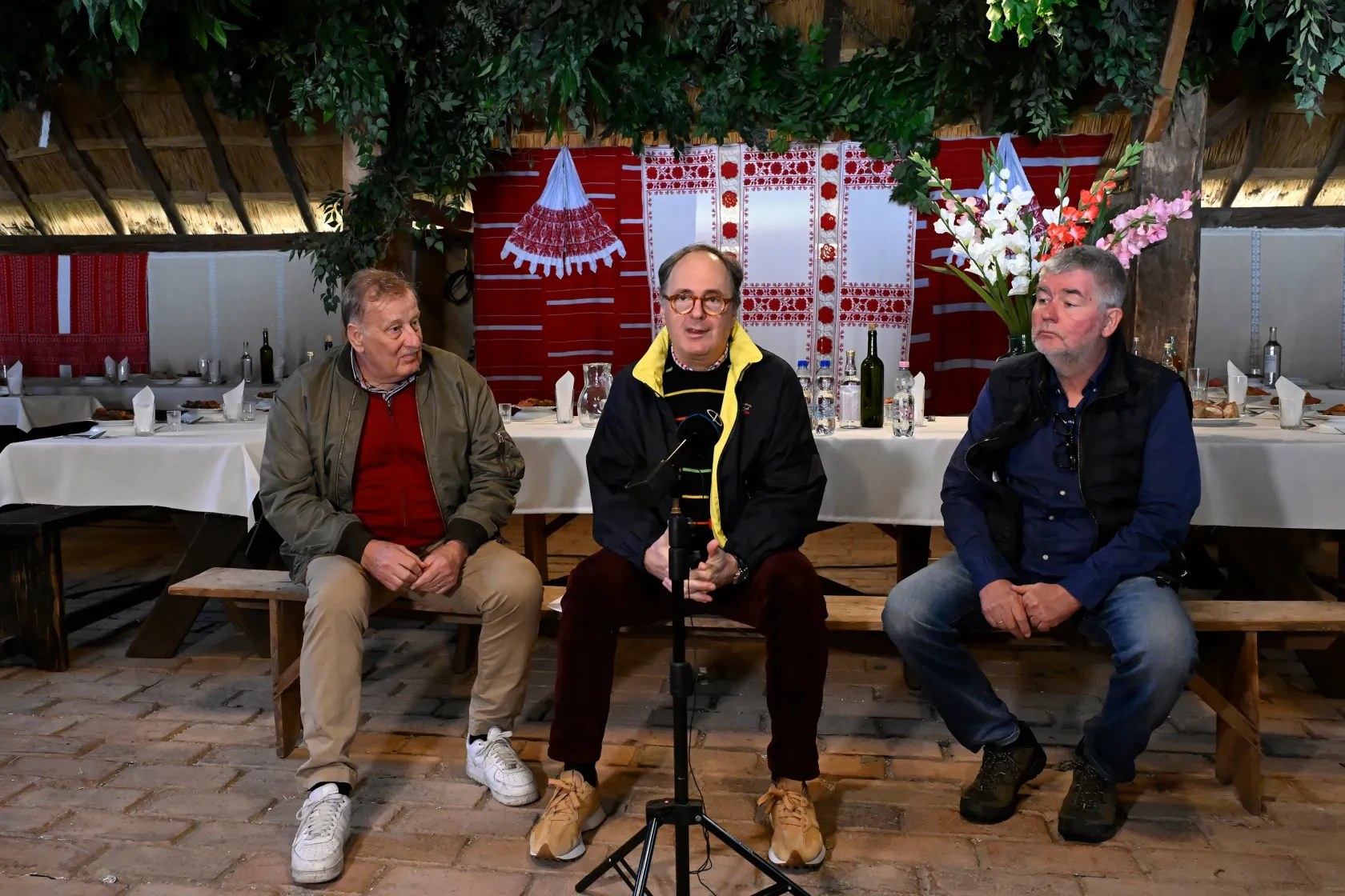 Összeállt a NER-es álomcsapat, hogy Káel Csaba filmet rendezhessen