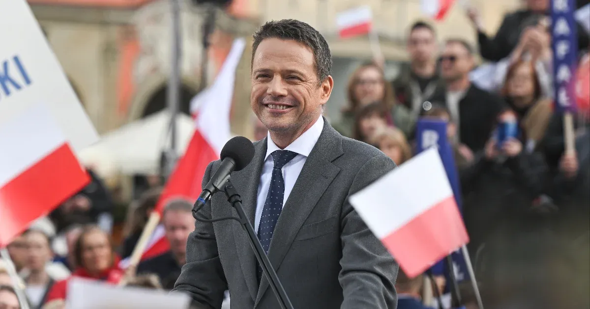 Rafał Trzaskowski nyerte a lengyel elnökválasztás első fordulóját