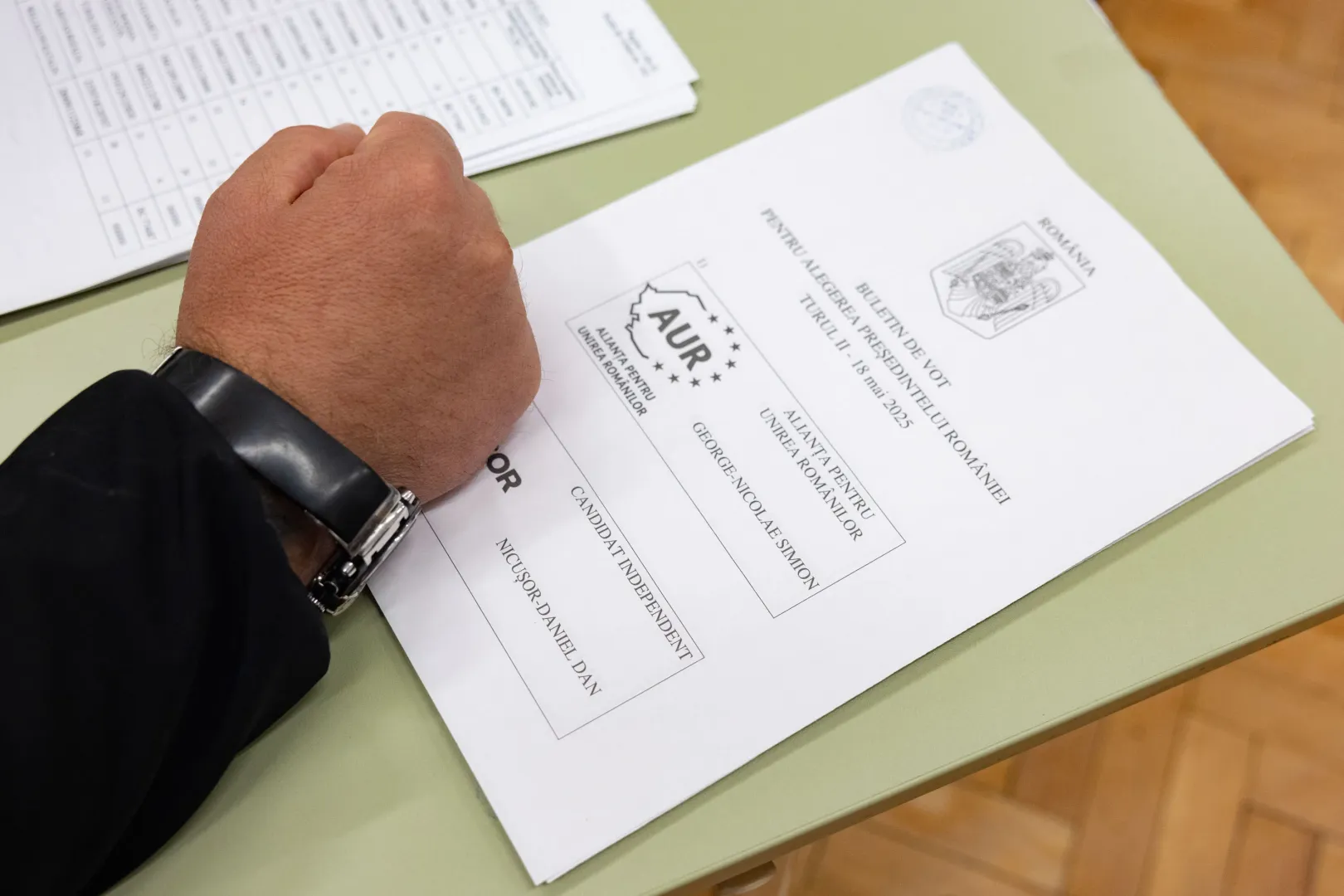 Szavazókör Kolozsváron a János Zsigmond Gimnáziumban – Fotó: Hevesi-Szabó Lujza / Telex