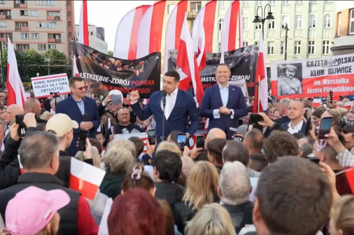 Lengyel elnökválasztás: hajszálon múlt, de George Simion ultrakonzervatív támogatottja nem nyert az első fordulóban