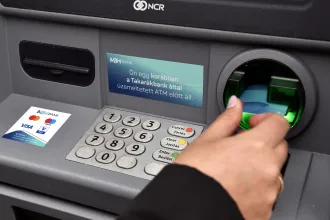Készpénz, mindig – százezreket buknak a magyar háztartások azon, hogy irdatlan összegeket tartanak lekötetlenül