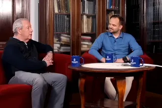 Orvostanhallgató volt, amikor daganatot fedeztek fel nála, ma orvosként Londonban gyógyítja egykori sorstársait