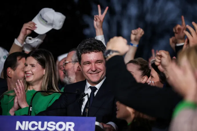 Nicușor Dan az eredményvárón – Fotó: Stoyan Nenov / Reuters