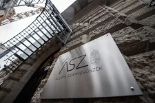 Súlyos szabálytalanságokat talált az Állami Számvevőszék egy állami onkológiai alapítványnál