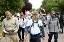 Magyar Péter a határ felé menet a Fidesz pánikreakciójáról beszélt, csalódott emberek csatlakoztak hozzá