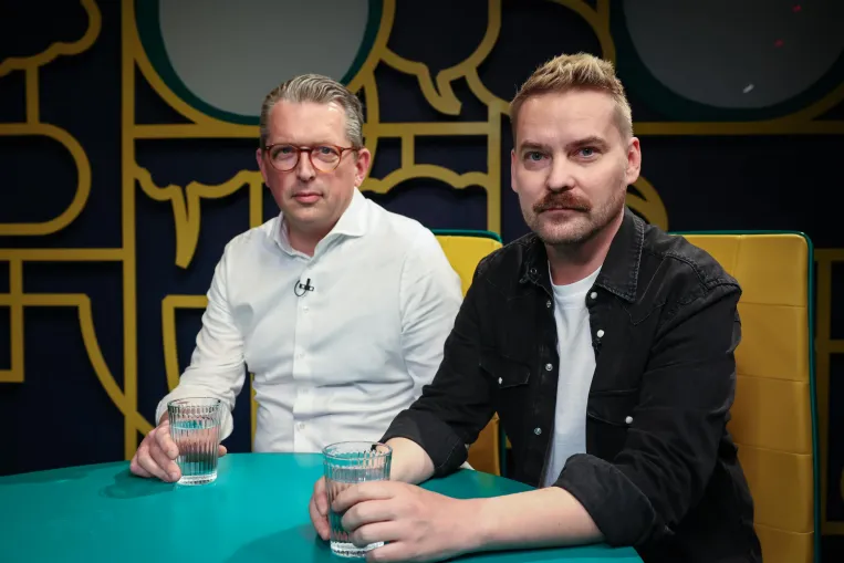 Az, amit a hatalom nem kontrollál, útban van nekik – élő az életben maradásért, 2. rész