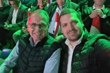 A drogügyi kormánybiztos azt írta, kitették az önkénteseik közül a pedofíliáért elítélt férfit