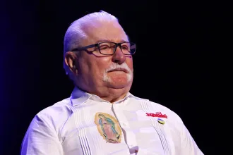 Lech Wałęsa Magyarországon: Orbán Viktornak felelnie kell majd a tetteiért