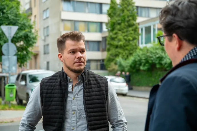 Két órán keresztül kérdezték a fegyelmi eljárásban a rendőrt, aki nem akart a KDNP reklámarca lenni