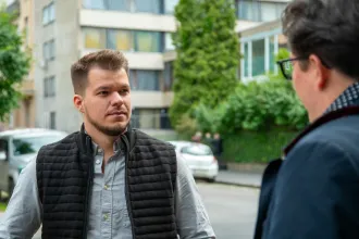 Két órán keresztül kérdezték a fegyelmi eljárásban a rendőrt, aki nem akart a KDNP reklámarca lenni