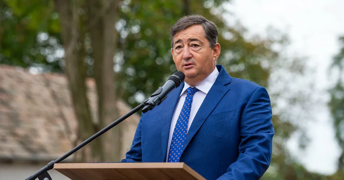 Hétmillió forintot kapott a felcsúti focicsapat alapítványa a Magyar Falu Programból