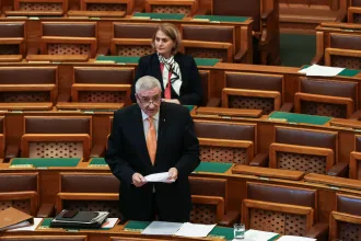 Silány, ürülék megfogalmazás, amit egy szerencsétlen lúzer vett a nevére – az ellehetetlenítési törvényről vitáznak