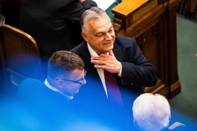 Orbán Viktor a szavazás után – Fotó: Monus Márton / Reuters