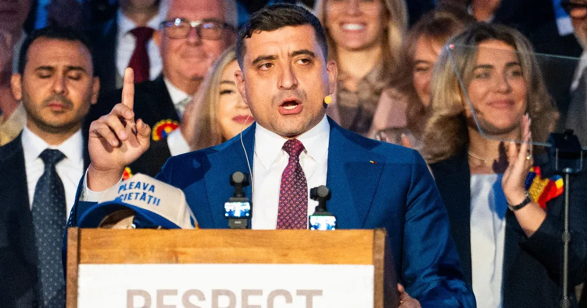 George Simion a romániai elnökválasztás eredmĂ©nyĂ©nek Ă©rvĂ©nytelenĂtĂ©sĂ©t kĂ©ri