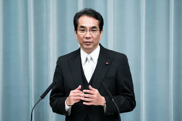 Lemondott a japán agrárminiszter, miután azzal dicsekedett, hogy ingyen kapja a rizst