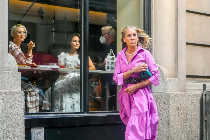 Oroszország betiltja a Szex és New Yorkhoz hasonló, „gyermektelen életmódot népszerűsítő” filmeket
