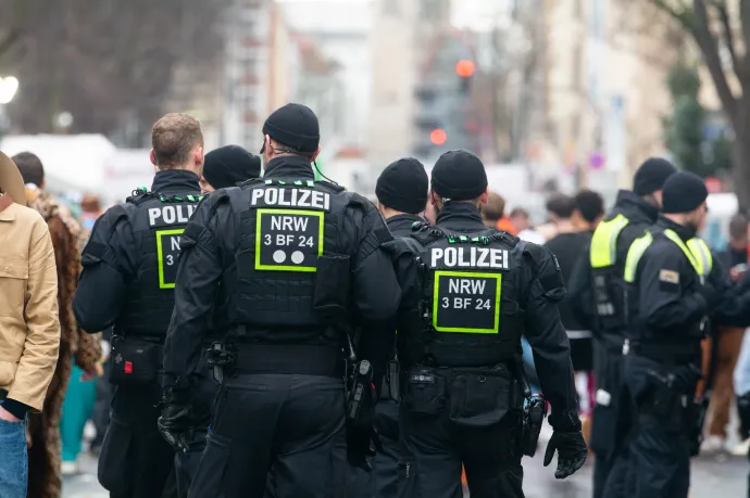 Terrortámadást tervezhetett öt szélsőjobboldali fiatal Németországban, letartóztatták őket
