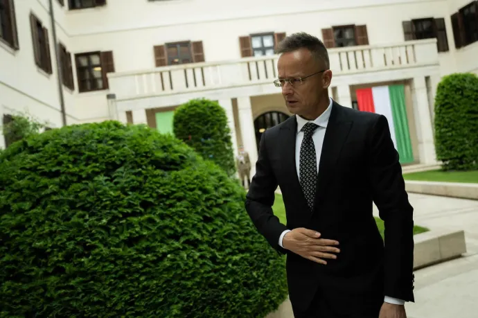 Szijjártó: Helyes döntést hoztunk, hogy semmilyen módon nem avatkozunk be a román elnökválasztásba