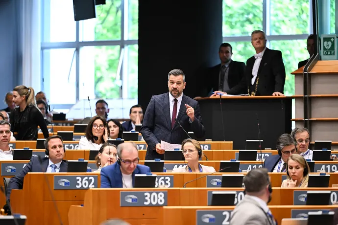 Megszavazták a rendkívüli EP-vitát az ellehetetlenítési törvénytervezetről