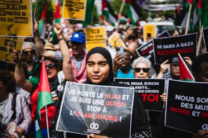 Egy jelentés szerint iszlamisták szivárognak be a francia intézményekbe, „beépülési stratégiával” akarnak kontrollt szerezni