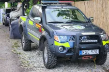 Forráshiányra hivatkozva nem kapott pénzt a Pest Vármegyei Kutató-Mentő Szolgálat a minisztériumi alapból, miközben fideszes álcivileknek jutott