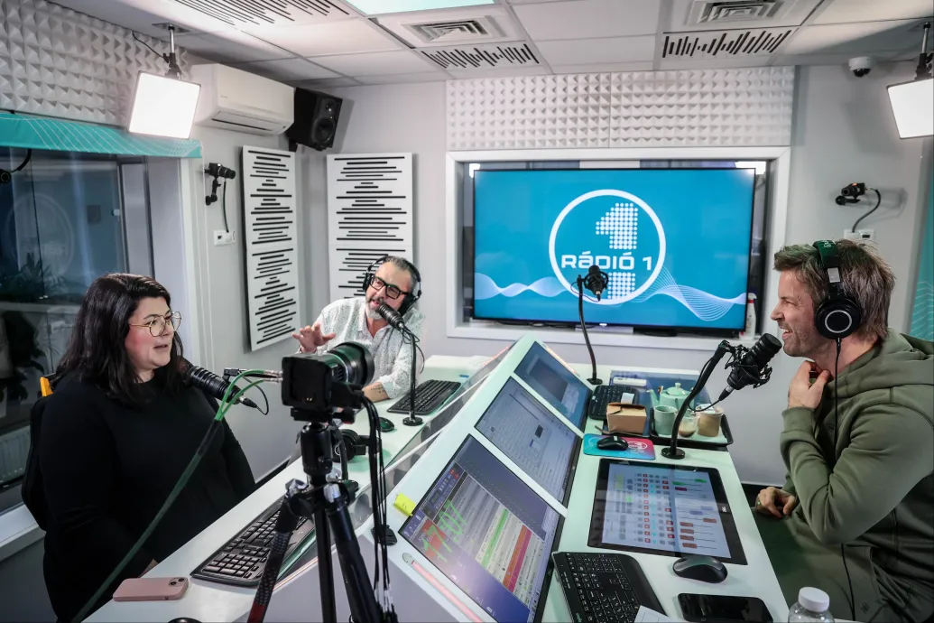 A Balázsék szexuális rekordkísérletről szóló adása miatt 9 milliós bírságot kapott a Rádió 1