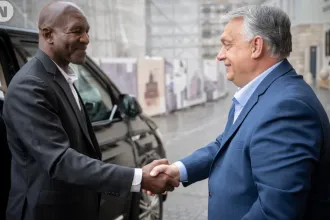 Kiderült, miért járt kétszer is Magyarországon a bokszlegenda Evander Holyfield