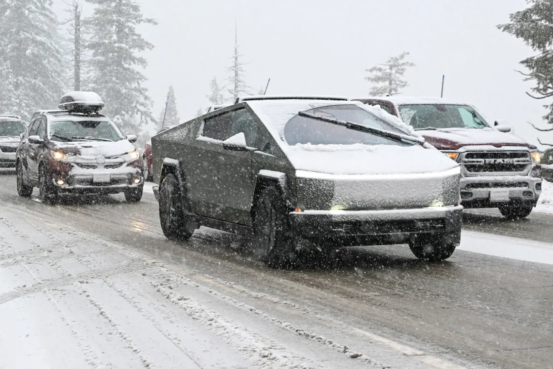 Nevetséges műszaki hibák, visszahívások és a vártnál kisebb érdeklődés: megbukik a Tesla Cybertruck?