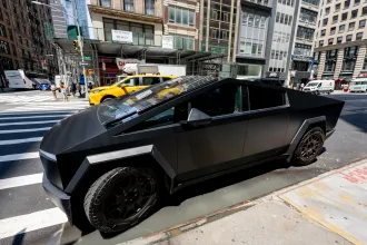 Nevetséges műszaki hibák, visszahívások és a vártnál kisebb érdeklődés: megbukik a Tesla Cybertruck?