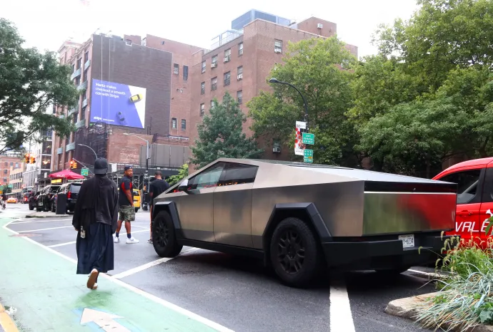 Cybertruck parkol New Yorkban, 2024 augusztusában – Fotó: Gary Hershorn / Getty Images