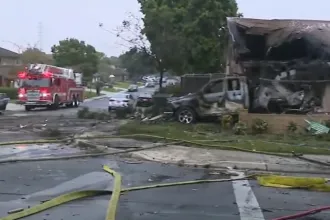 Lakóházak közé csapódott egy kisrepülőgép San Diegóban