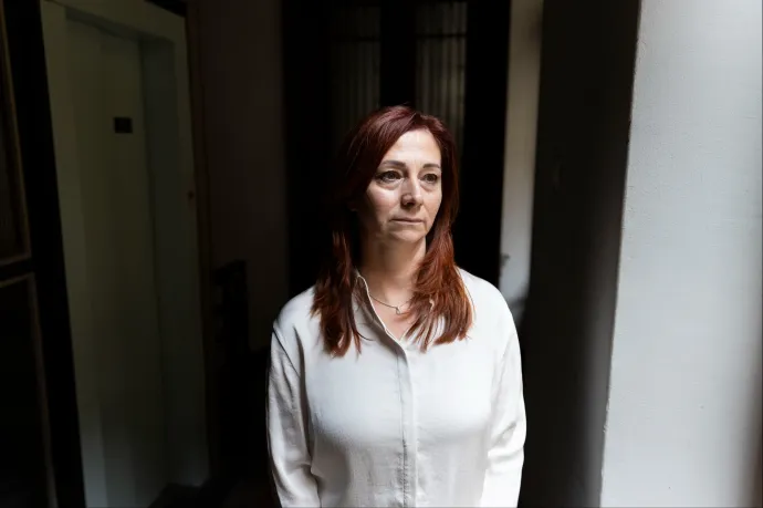 A tárgyalóteremben rontott zaklatója Renner Erikára