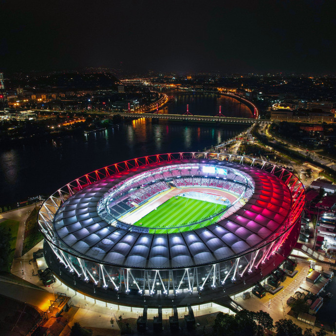 Megnéztük, tényleg több száz százalékos árréssel mennek-e az ezermilliárdos közbeszerzések