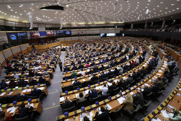 26 MEPs call for the freezing of all EU funds intended for Hungary