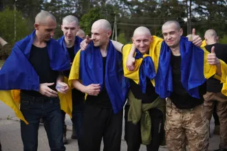 Megkezdődött az orosz-ukrán háború legnagyobb fogolycseréje, több százan térhettek haza