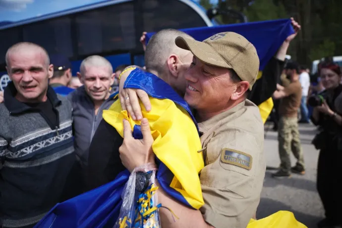 Kijev elleni dróntámadással jelezte Putyin, hogy a fogolycsere ellenére messze még a béke