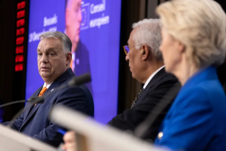 European Commission calls on Hungarian government to withdraw Russian-style bill