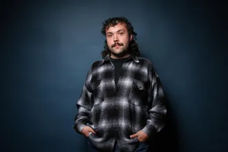 Rengeteg olyan üzenetet kapunk, hogy „még soha nem voltunk a Pride-on, de most ott a helyünk” – interjú Hegedűs Mátéval, a Pride szóvivőjével
