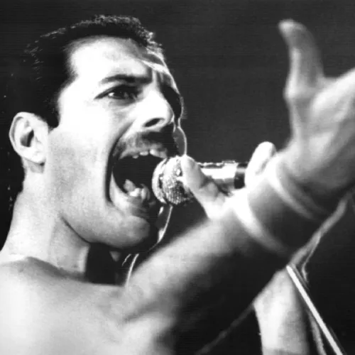 Úgy tűnik, Freddie Mercurynak van egy eltitkolt lánya