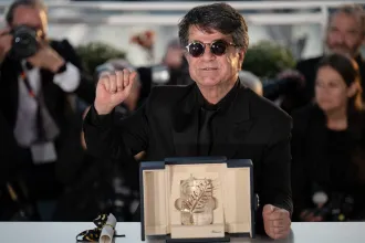 Dzsafar Panahi iráni rendező titokban forgatott filmje kapta az Arany Pálmát
