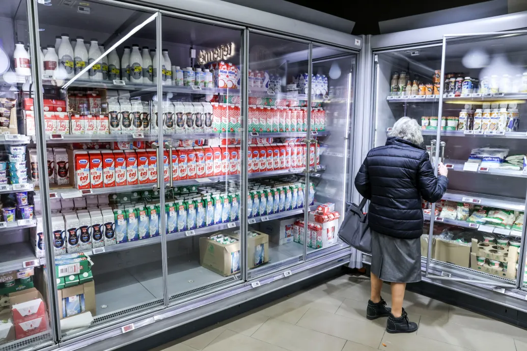 30 ezres élelmiszer-utalványt oszt a nyugdíjasoknak a kormány