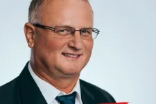 Tolatás közben elütött egy embert Obbágy Csaba, a Fidesz-KDNP ózdi képviselője