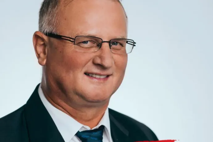 Tolatás közben elütött egy embert Obbágy Csaba, a Fidesz-KDNP ózdi képviselője