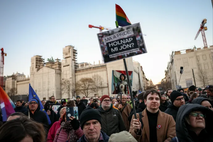 Húsz EU-tag kéri a magyar hatóságokat, hogy vizsgálják felül az LMBTQI-ellenes lépéseket
