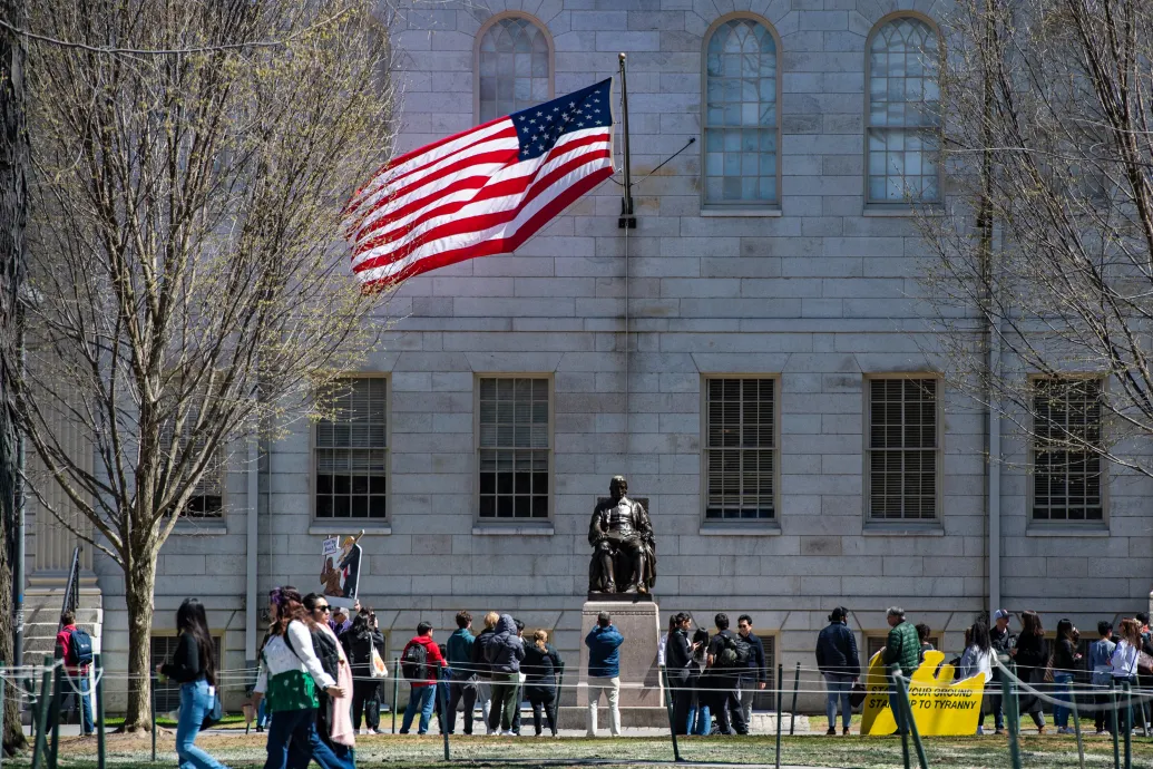 Az összes fennmaradó szövetségi forrástól elvágná a Harvardot a Trump-kormányzat