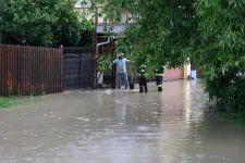 Mit tanácsolnak a hatóságok árvíz esetére?