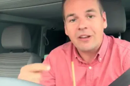 Németh Balázs autóvezetős videóiról posztolt Magyar, Németh válaszul ügynökmédiázott egyet