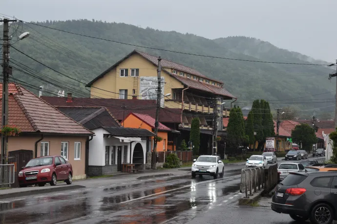 Ömlik a víz a bányába – Fotó: Tőkés Hunor / Transtelex