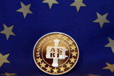 Sokkal szegényebben vezetheti be az eurót Bulgária, mint ahogy Magyarországon felmerült