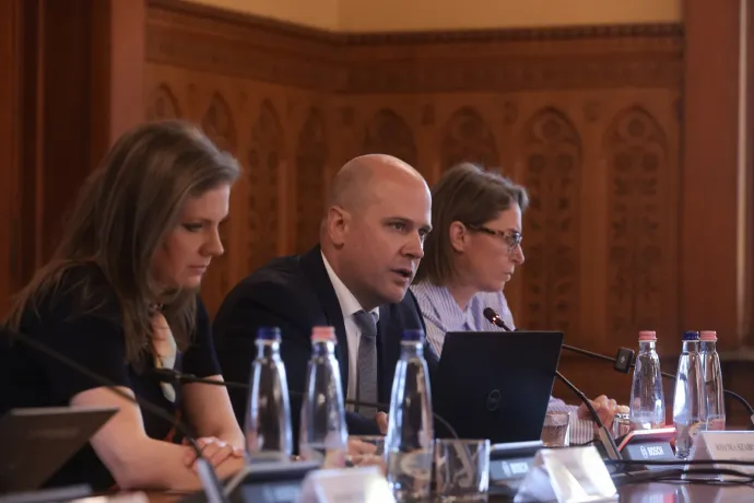 „Ez a Mol Csernobilja” – a parlamentben vizsgálták a gárdonyi olajszivárgást
